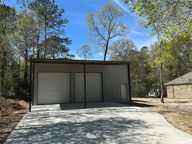 1608 Mohawk Drive, Montgomery, TX 77316