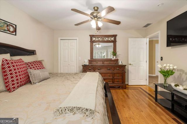 1918 De Winton Place, Lawrenceville, GA 30043