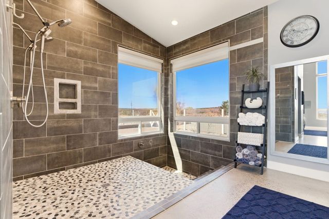 5225 Chopin Road NE, Rio Rancho, NM 87144