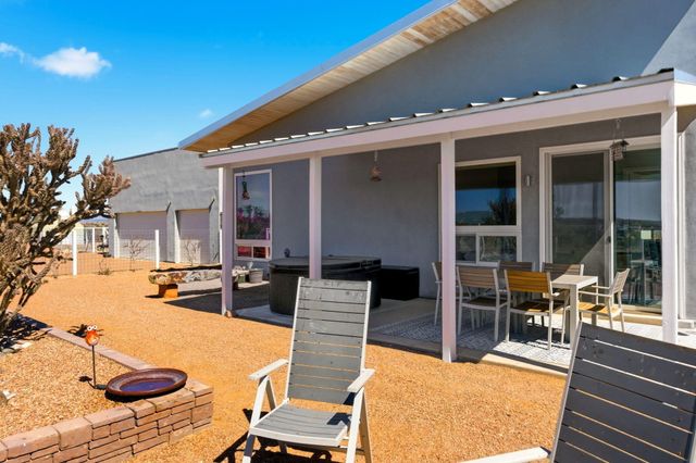 5225 Chopin Road NE, Rio Rancho, NM 87144