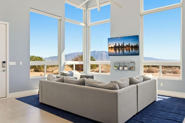 5225 Chopin Road NE, Rio Rancho, NM 87144