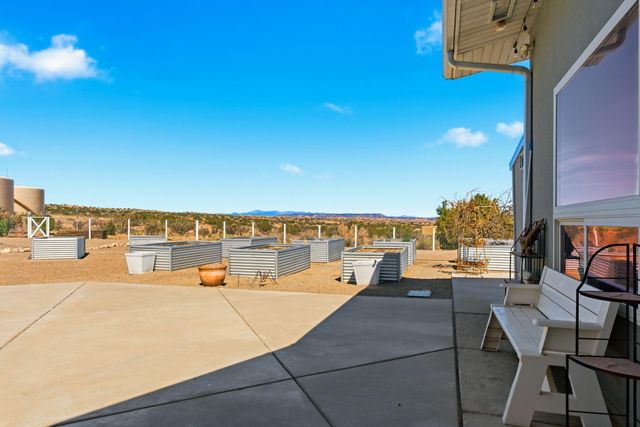 5225 Chopin Road NE, Rio Rancho, NM 87144