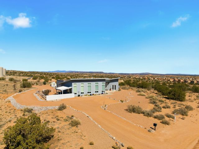 5225 Chopin Road NE, Rio Rancho, NM 87144