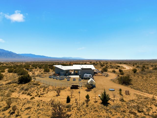 5225 Chopin Road NE, Rio Rancho, NM 87144