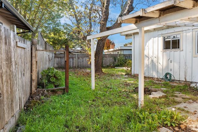 1219 Janet Way, Santa Rosa, CA 95405