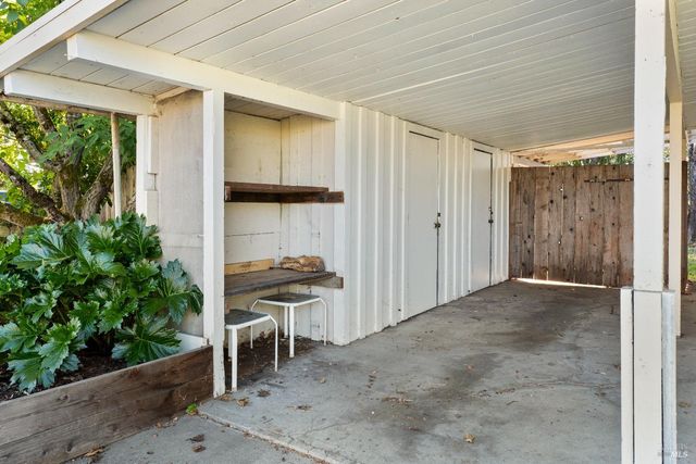 1219 Janet Way, Santa Rosa, CA 95405