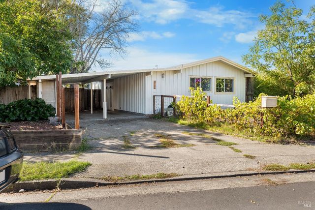 1219 Janet Way, Santa Rosa, CA 95405