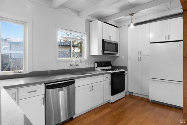 1219 Janet Way, Santa Rosa, CA 95405