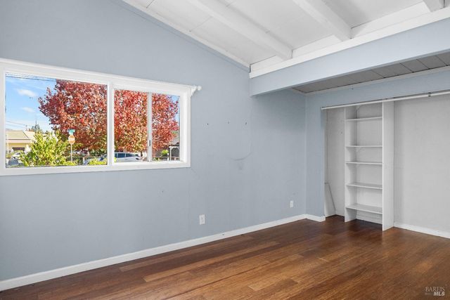 1219 Janet Way, Santa Rosa, CA 95405