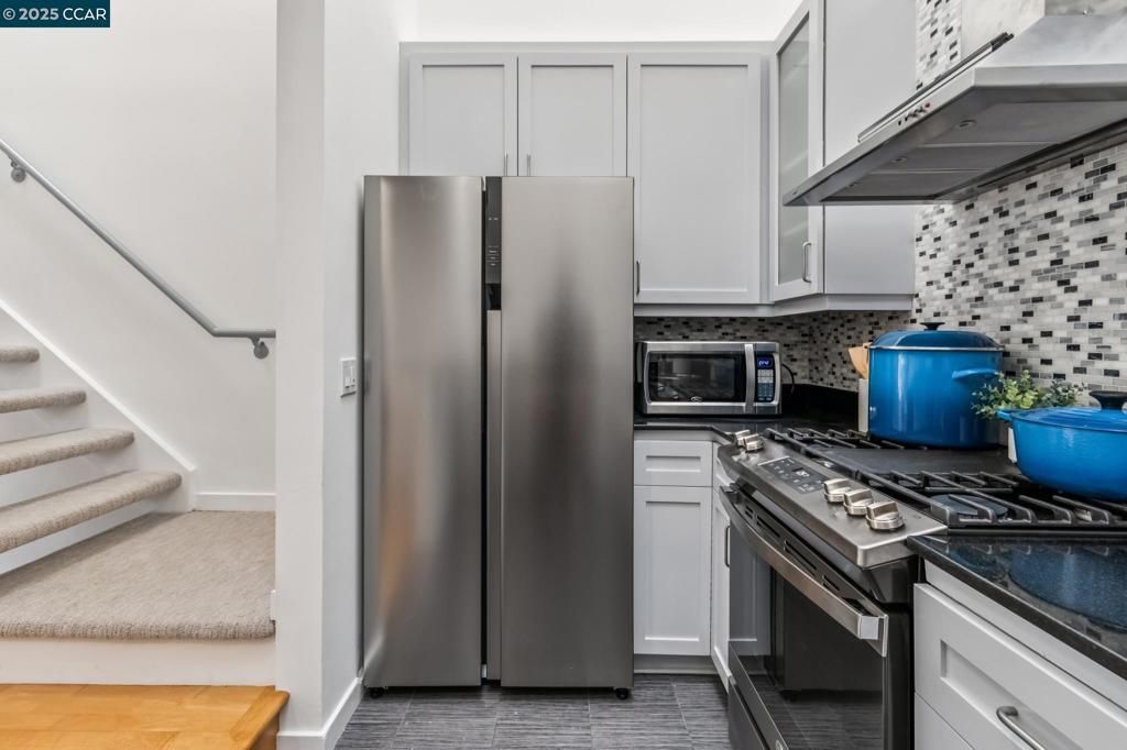 Image 13 of property listing at 56 Guy Place, San Francisco, CA 94105