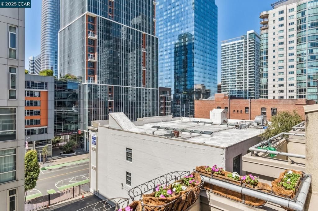 Image 20 of property listing at 56 Guy Place, San Francisco, CA 94105