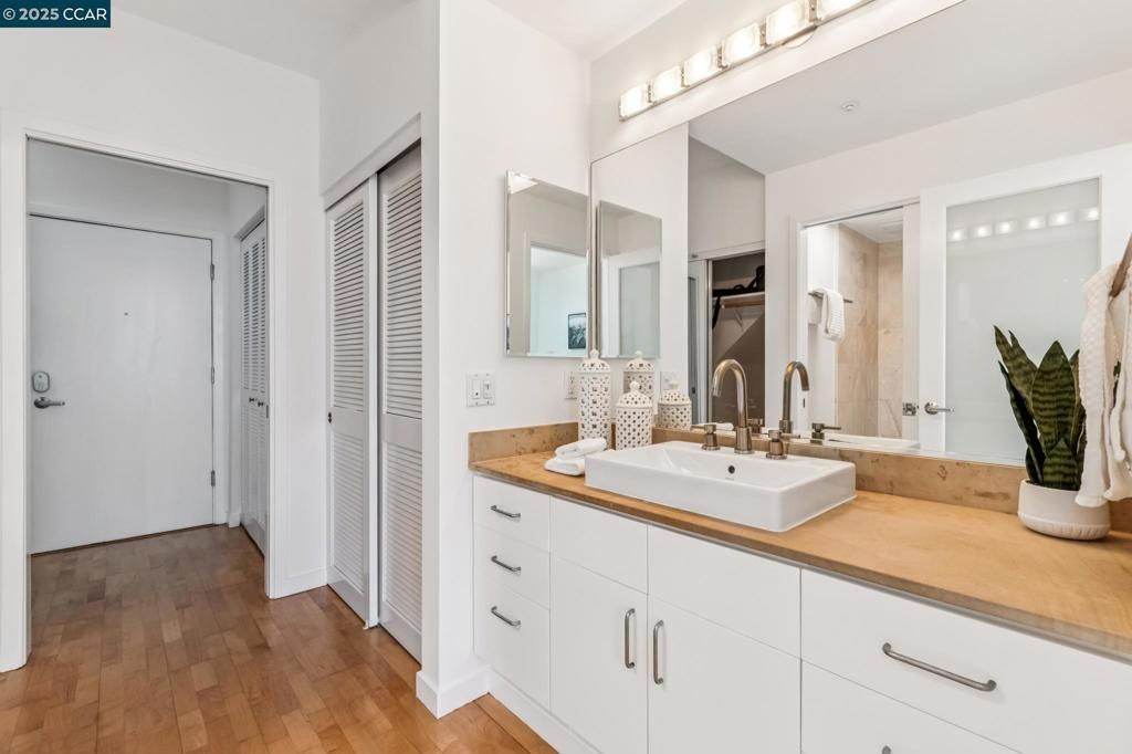 Image 6 of property listing at 56 Guy Place, San Francisco, CA 94105