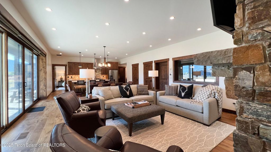 20 DIAMANDIS DR 20, Alpine, WY 83128 photo 3