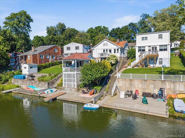 65 Lake Drive, Lake Peekskill, NY 10537