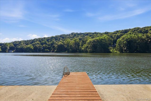 65 Lake Drive, Lake Peekskill, NY 10537