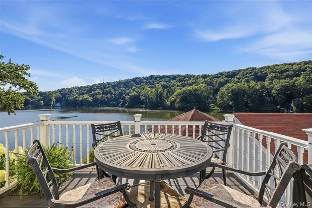 65 Lake Drive, Lake Peekskill, NY 10537