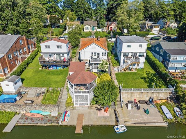 65 Lake Drive, Lake Peekskill, NY 10537