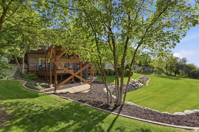 3311 COVE CIR, Layton, UT 84040