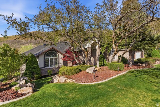 3311 COVE CIR, Layton, UT 84040