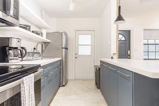 2404 NE 33RD Avenue 4, Fort Lauderdale, FL 33305