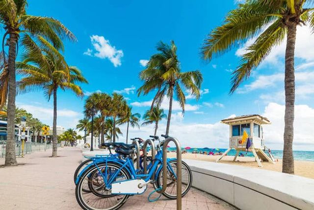 2404 NE 33RD Avenue 4, Fort Lauderdale, FL 33305