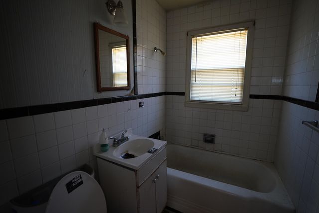 3320 S Palisade, Wichita, KS 67217