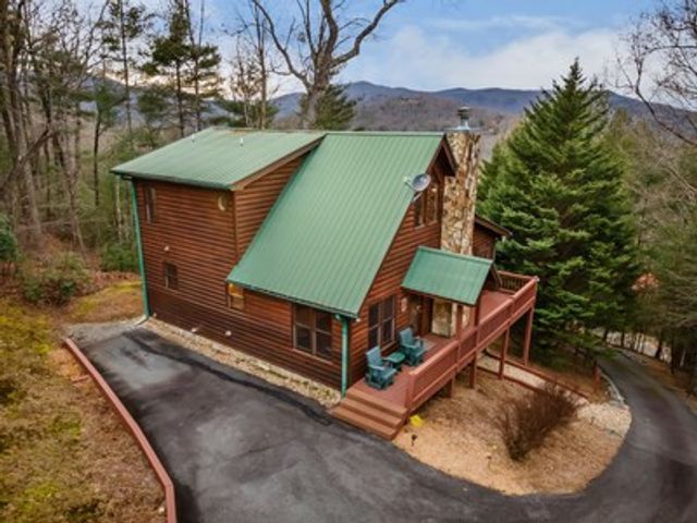 131 Toccoa Overlook Lane, Blue Ridge, GA 30513