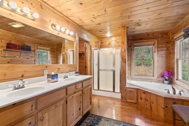 131 Toccoa Overlook Lane, Blue Ridge, GA 30513