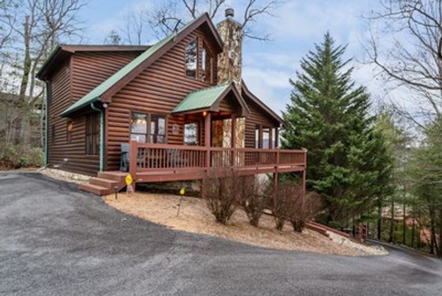 131 Toccoa Overlook Lane, Blue Ridge, GA 30513