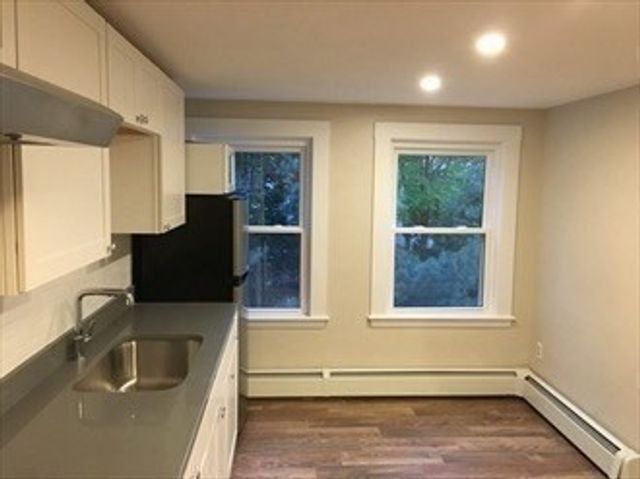 66 Spring Rd 3, Needham, MA 02494