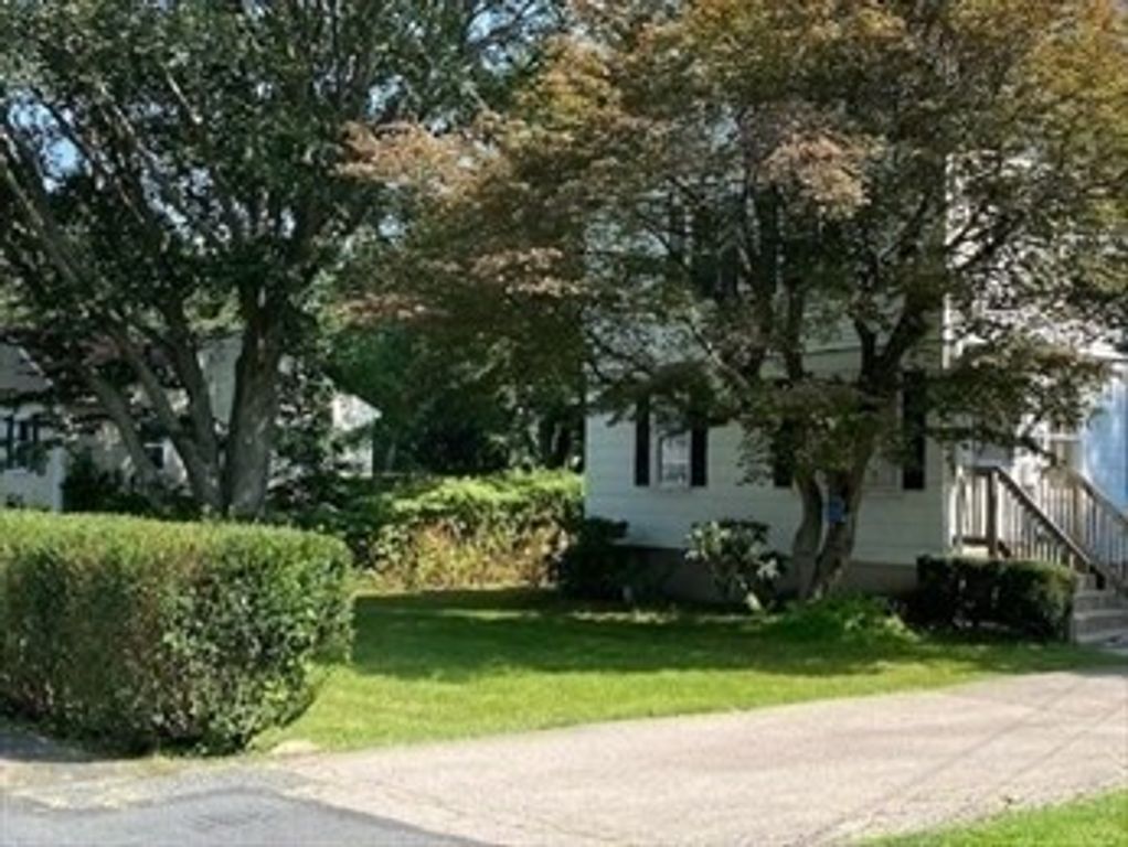 66 Spring Rd 3, Needham, MA 02494