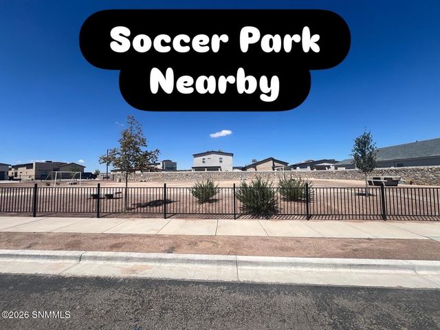 124 Monteine Trail, Sunland Park, NM 88008