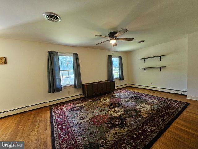 309 ZION RD, Salisbury, MD 21804