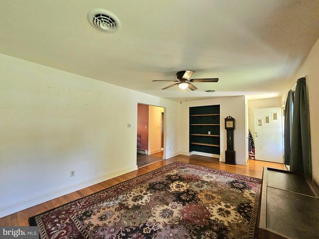 309 ZION RD, Salisbury, MD 21804