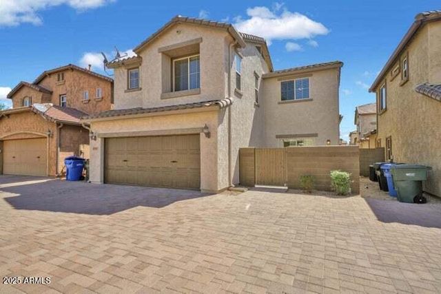 3941 E CAT BALUE Drive, Phoenix, AZ 85050