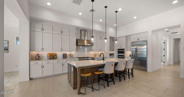 9649 E Sector Drive, Mesa, AZ 85212