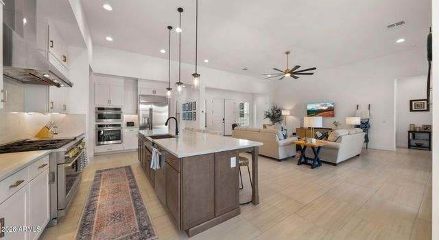 9649 E Sector Drive, Mesa, AZ 85212