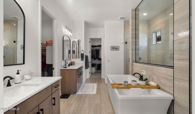 9649 E Sector Drive, Mesa, AZ 85212