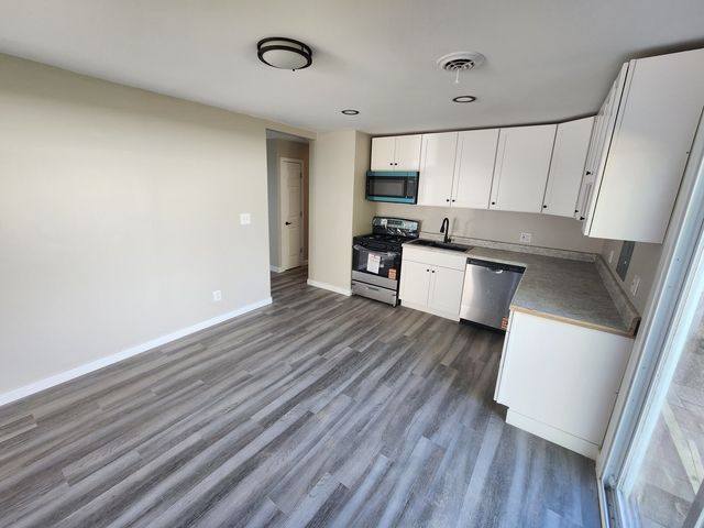 314 Fremont Avenue, Romeoville, IL 60446