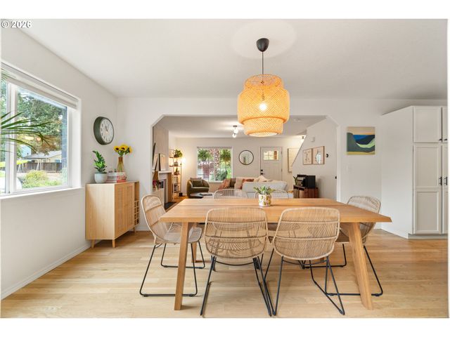 6111 Ne 49TH Ave, Portland, OR 97218