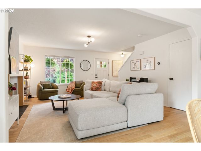 6111 Ne 49TH Ave, Portland, OR 97218