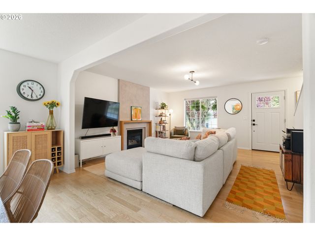6111 Ne 49TH Ave, Portland, OR 97218