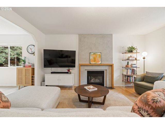6111 Ne 49TH Ave, Portland, OR 97218