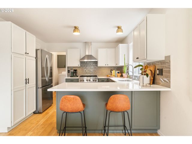 6111 Ne 49TH Ave, Portland, OR 97218