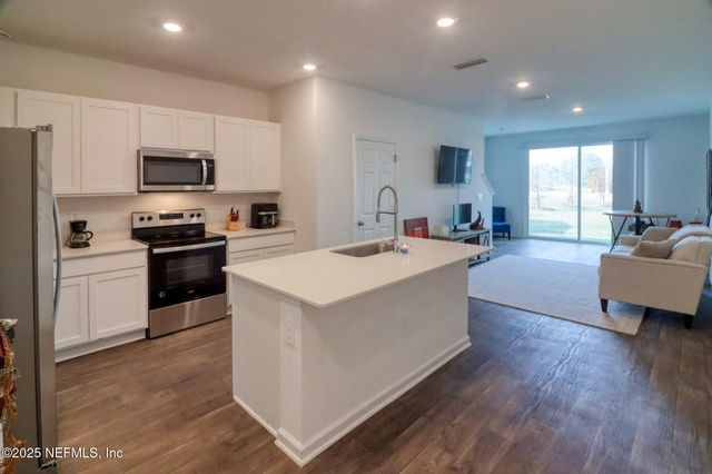 9909 GARRIN Drive, Jacksonville, FL 32210