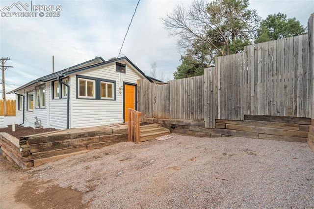 202 Oklahoma Road, Manitou Springs, CO 80829