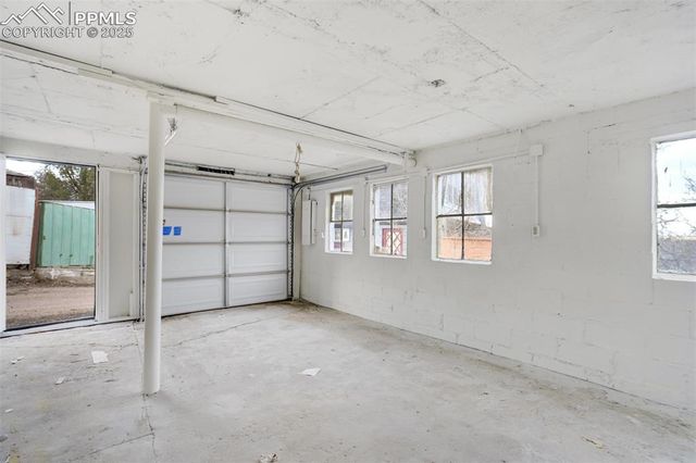 202 Oklahoma Road, Manitou Springs, CO 80829