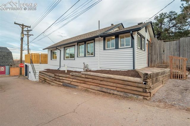 202 Oklahoma Road, Manitou Springs, CO 80829