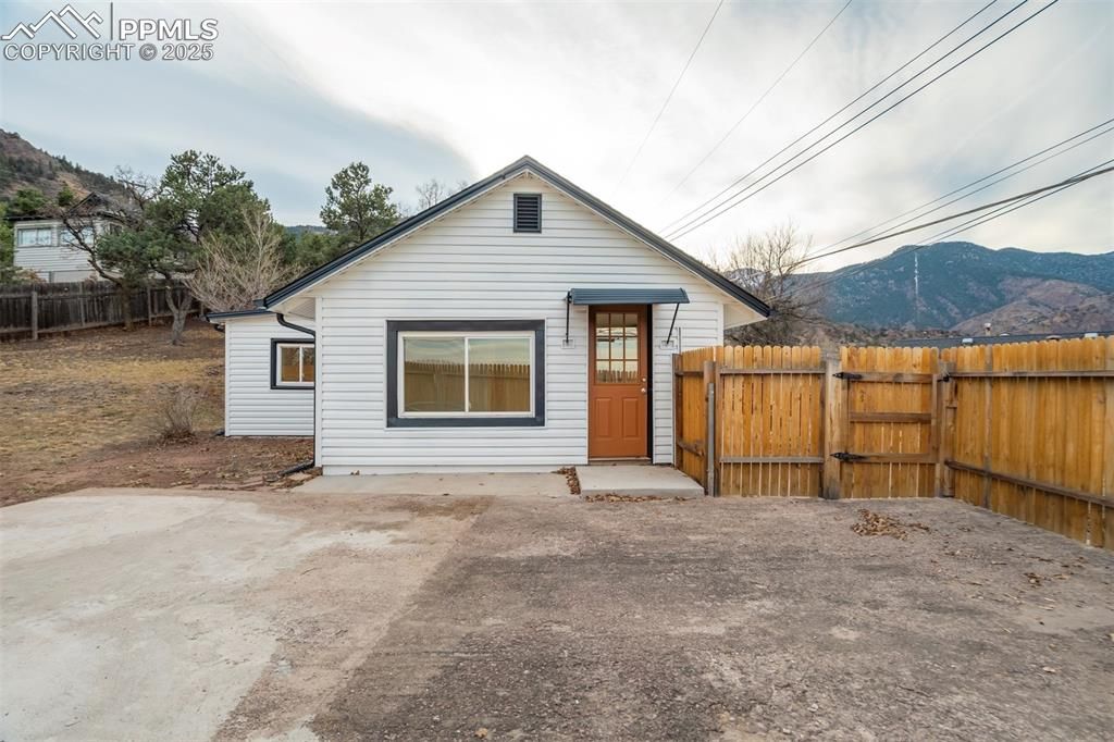202 Oklahoma Road, Manitou Springs, CO 80829