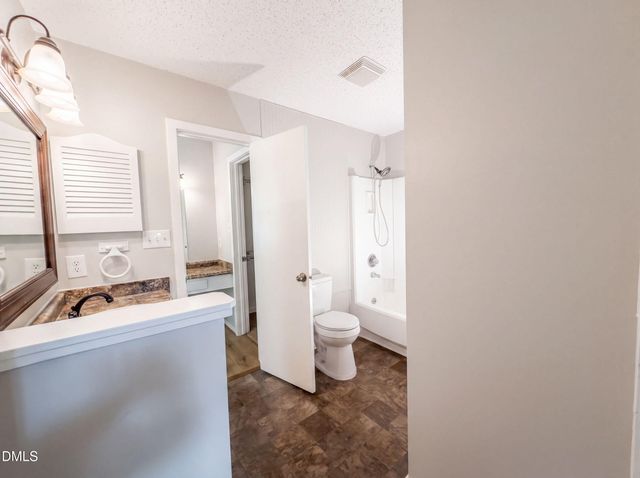 5844 Waters Edge Drive, Fayetteville, NC 28314
